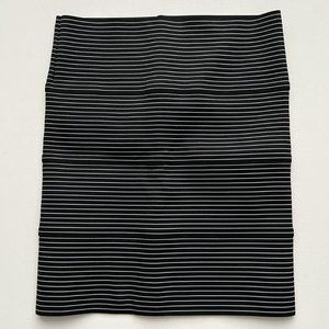 Bordeaux Los Angeles Bandage Elastic Mini Skirt size 2 US